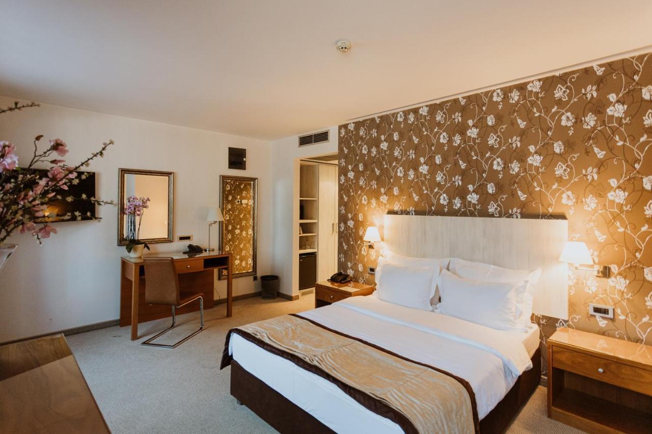 בלגרד Hotel 1000 Ruza מראה חיצוני תמונה