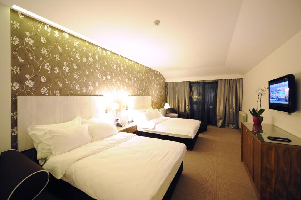 בלגרד Hotel 1000 Ruza מראה חיצוני תמונה
