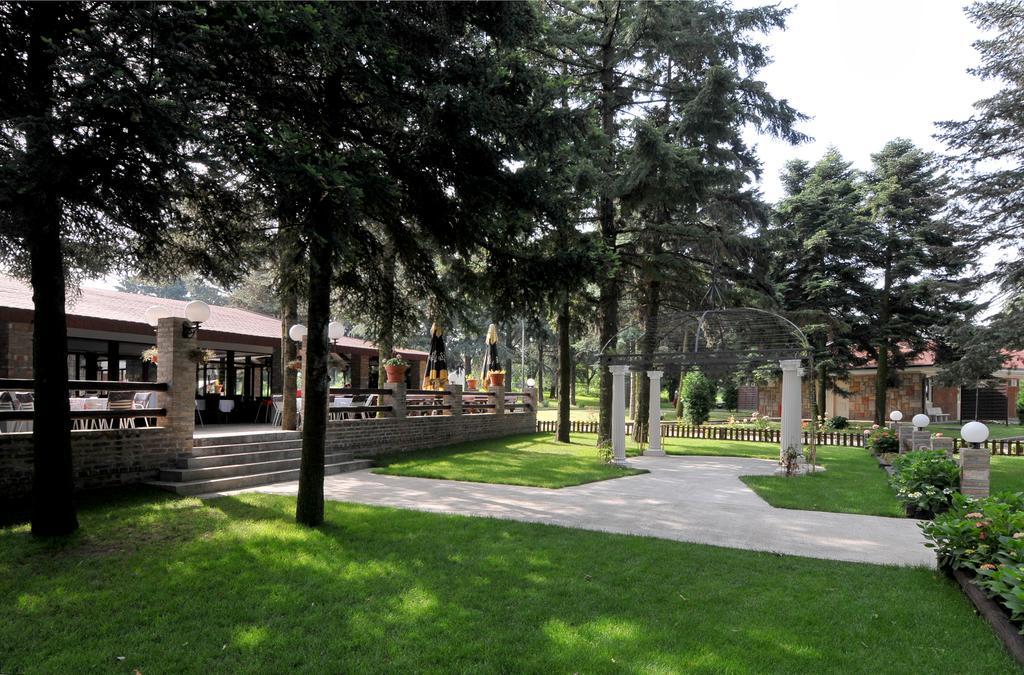בלגרד Hotel 1000 Ruza מראה חיצוני תמונה