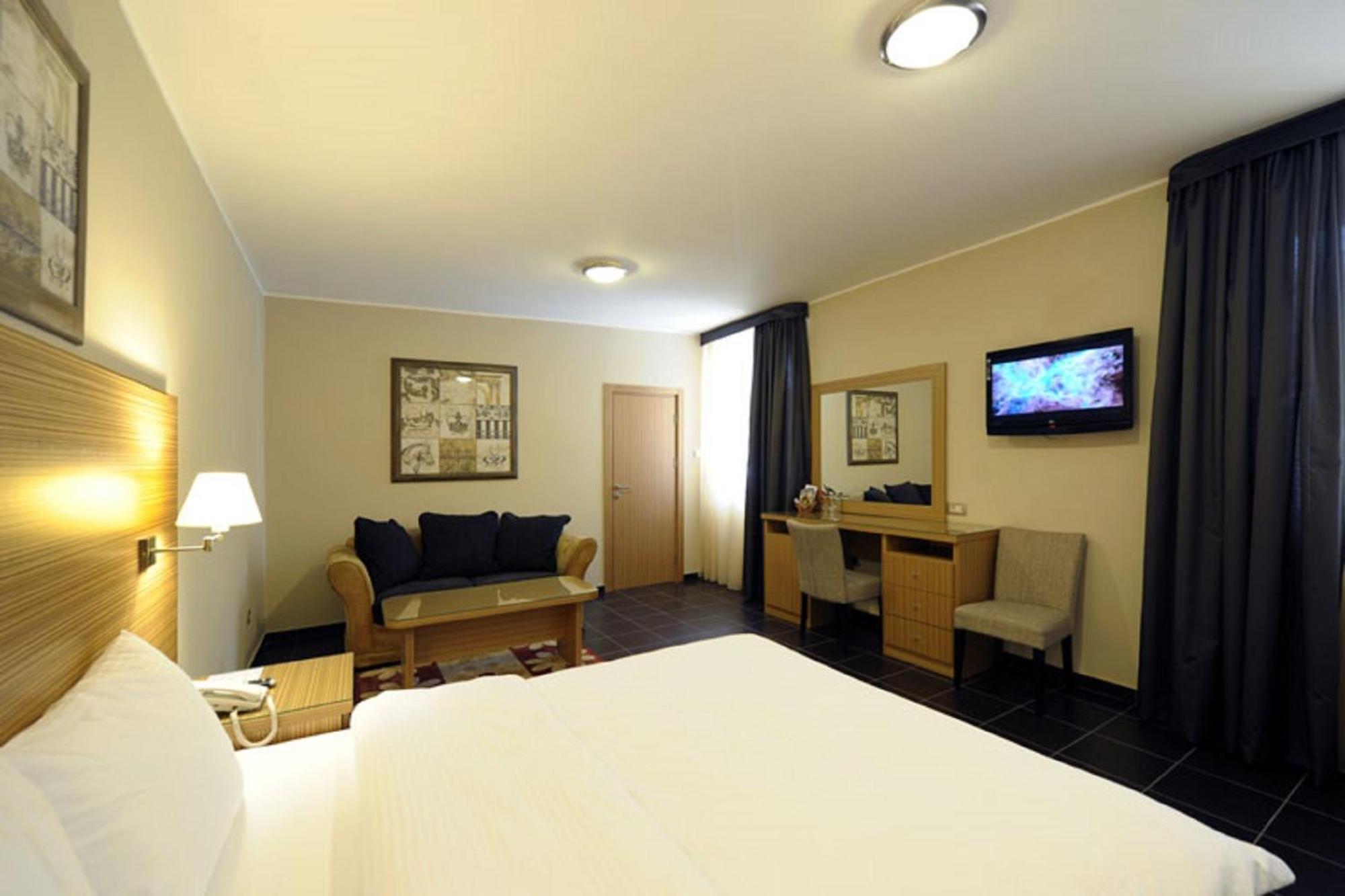 בלגרד Hotel 1000 Ruza חדר תמונה