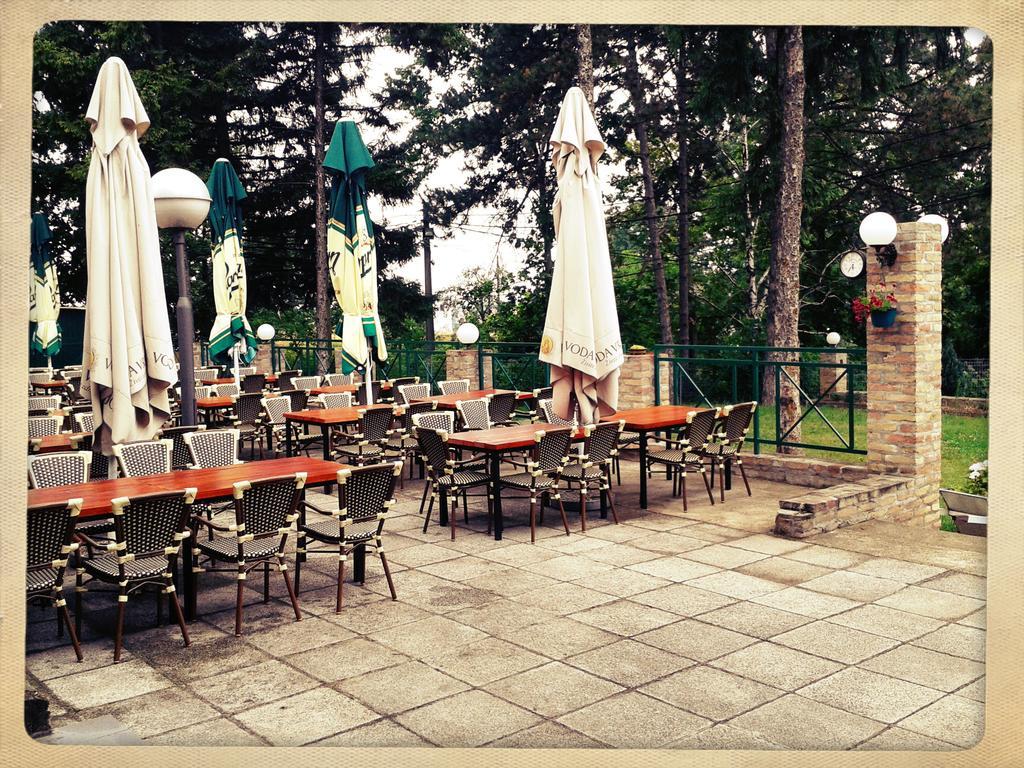 בלגרד Hotel 1000 Ruza מראה חיצוני תמונה